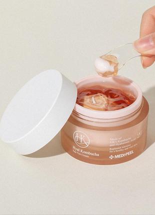 Зволожувальний крем для обличчя medi peel hyal kombucha tea-tox cream 50мл