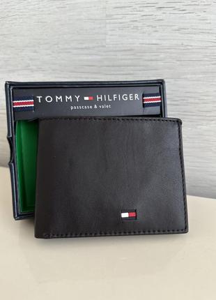 Мужской темно коричневый кожаный кошелек портмоне Tommy hilfiger