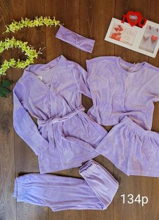 Велюрова піжама з халатом