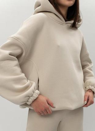Стильное красивое актуальное бежевые худи от shein