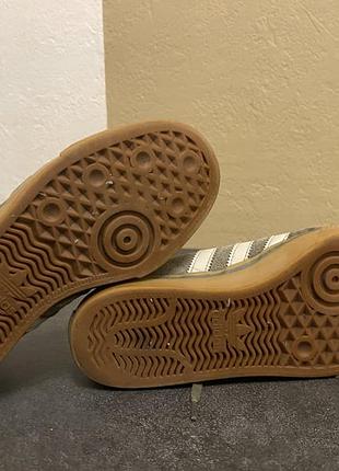 Adidas skateboarding 10