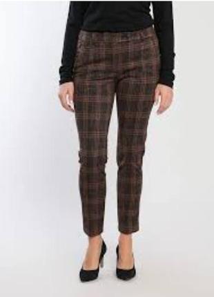 Качественные зауженные брюки р.16