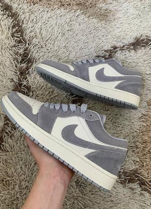 Кроссовки женские nike jordan