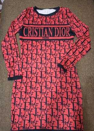 Платье женское christian dior размера l