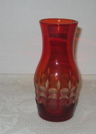 Ваза вазочка цветное красное рубиновое стекло ссср
