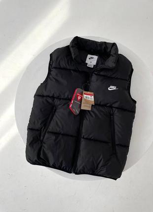Жилетка от nike club