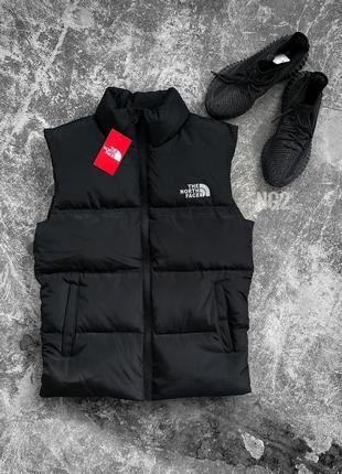 Чоловіча жилетка the north face у чорному кольорі якісного матеріалу на кожен день