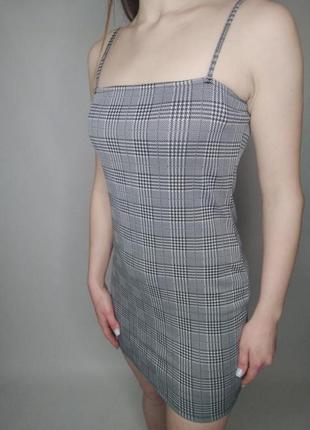 Сарафан у клітинку