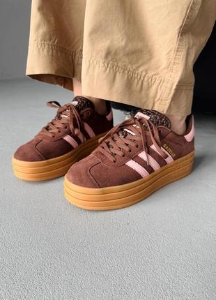 Жіночі кросівки adidas gazelle bold brown адідас коричневого кольору