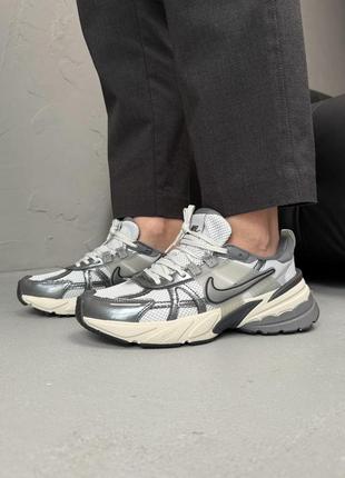 Женские кроссовки nike v2k runtek silver grey найк