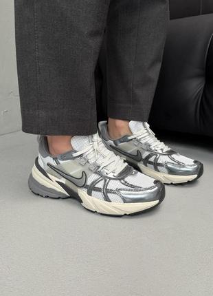 Женские кроссовки nike v2k runtek silver grey найк2 фото