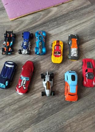 Машинки hot wheels