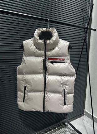 Мужская жилетка prada
