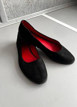 Женские балетки