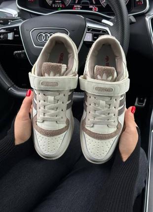 Кроссовки adidas