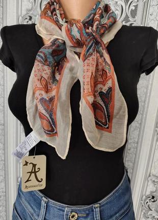 Accessorize новый брендовый платок размер 69*69 см.