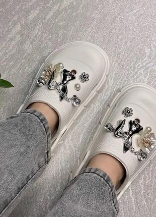 Кроксы женские на подошве 36-40 черные, белые