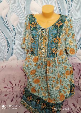 Стильное женское платье большого размера