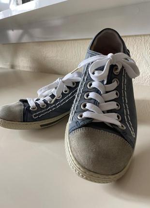 Кожаные кеды