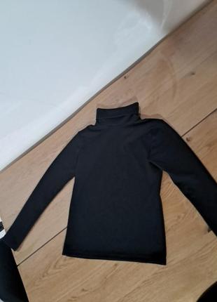 Базовий чорний гольф