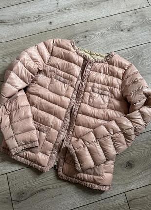 Куртка в чудовому стані дуже мягка