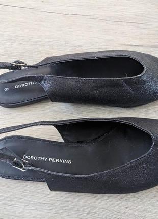 Босоніжки 42