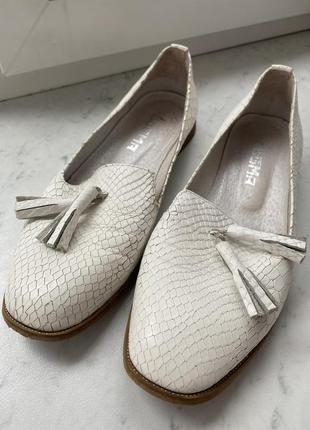 Стильні лофери