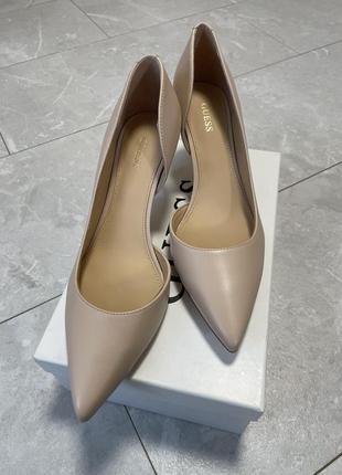 Guess туфли женские бежевые 38р