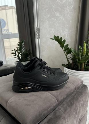 Кроссовки skechers