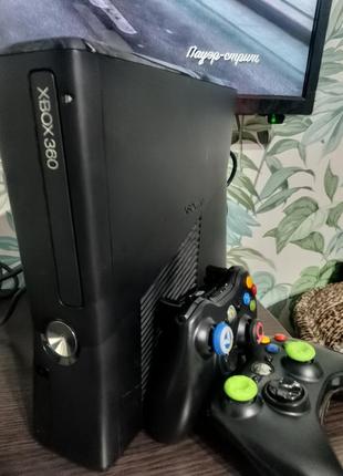 Игровая приставка xbox 360