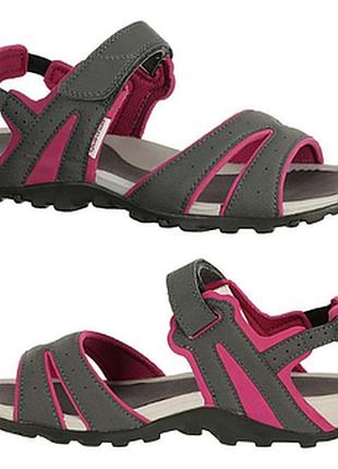 Quechua фирменниє сандали оригинал из шотландии.