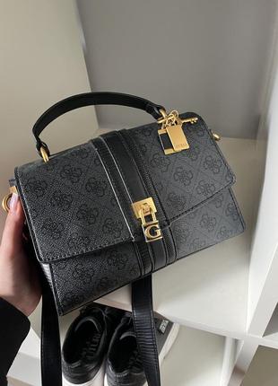 Сумочка guess