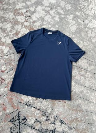 Спортивная футболка gymshark