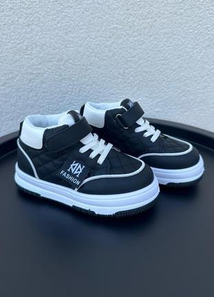 Модные и стильные хайтопы, очень легкие и удобные!!🌸