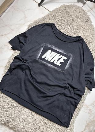 Футболка жіноча nike в подарунок