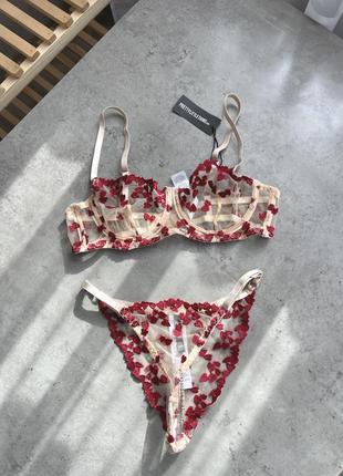 Комплект білизни prettylittlething