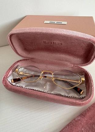 Брендові жіночі іміджеві окуляри в золотій оправі