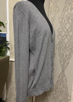 Комбинированный свитерик большого размера.