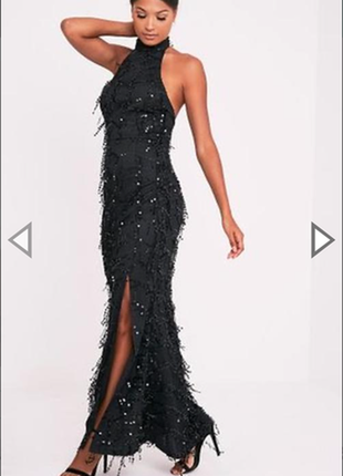 Шикарное платье декориронное пайетками