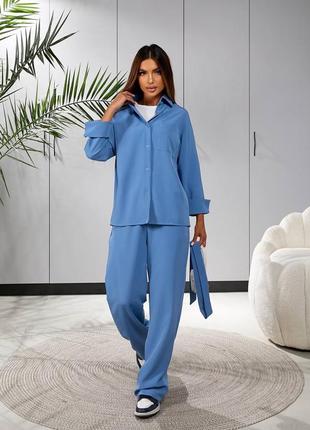 Жіночий костюм