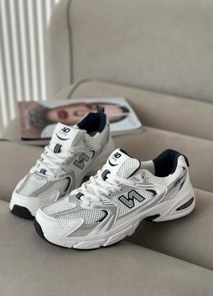 Женские трендовые кроссовки