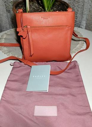 Новая кожаная сумочка radley