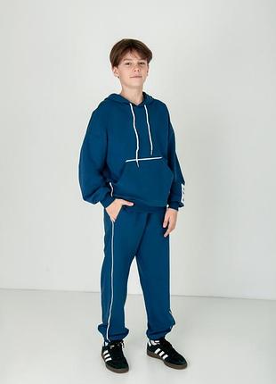 Спортивний костюм для хлопців підлітків