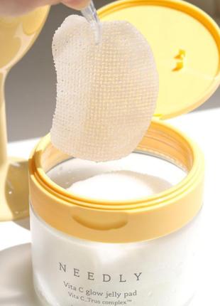 Needly vita c glow jelly pad – тонер-пади для освітлення та сяяння шкіри 60 шт.
