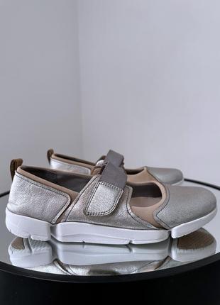 Шикарнейшие комфортные спортивные балетки / кроссовки  clarks