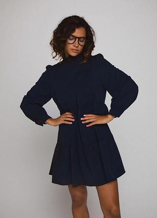 Красива чорна жата сукня