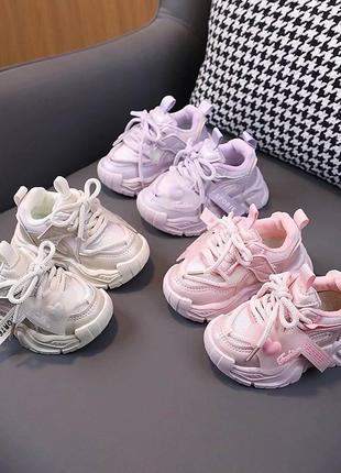 Кросівки для дівчинки