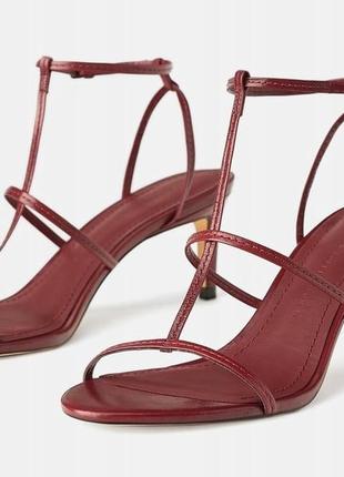 Жіночі босоніжки zara