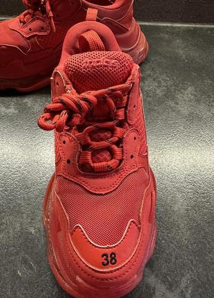Кроссовки balenciaga triple s red4 фото
