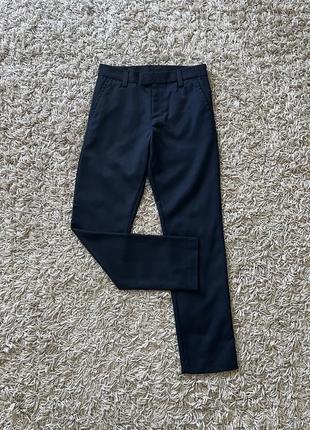 Стильные брюки брюки next school 140 размера.